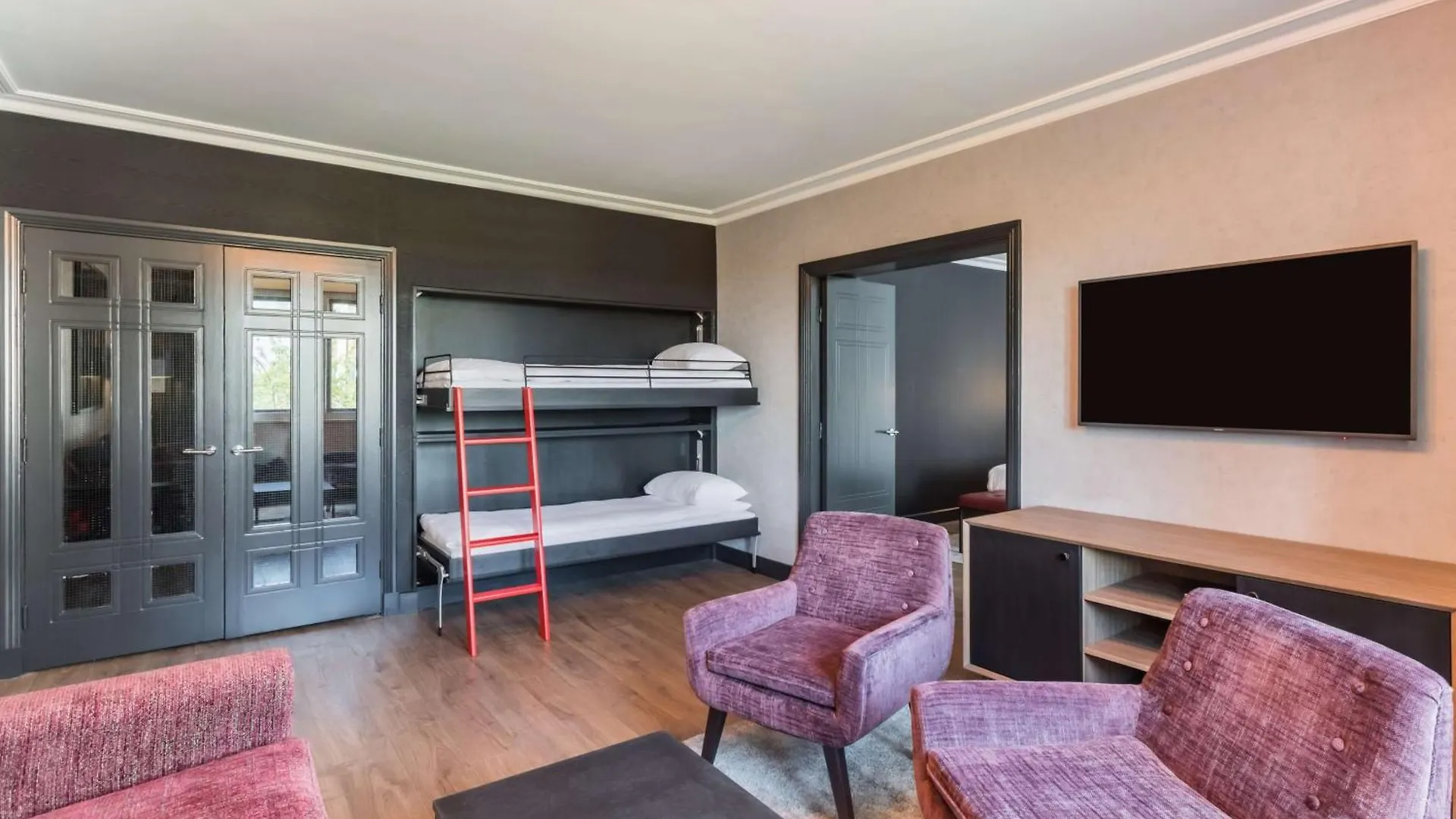 Radisson Red London Heathrow Ξενοδοχείο Harmondsworth