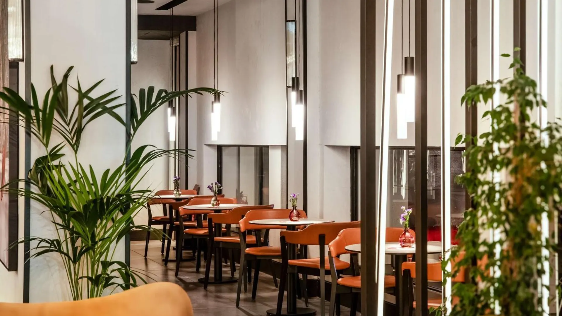 Radisson Red London Heathrow Ξενοδοχείο Harmondsworth